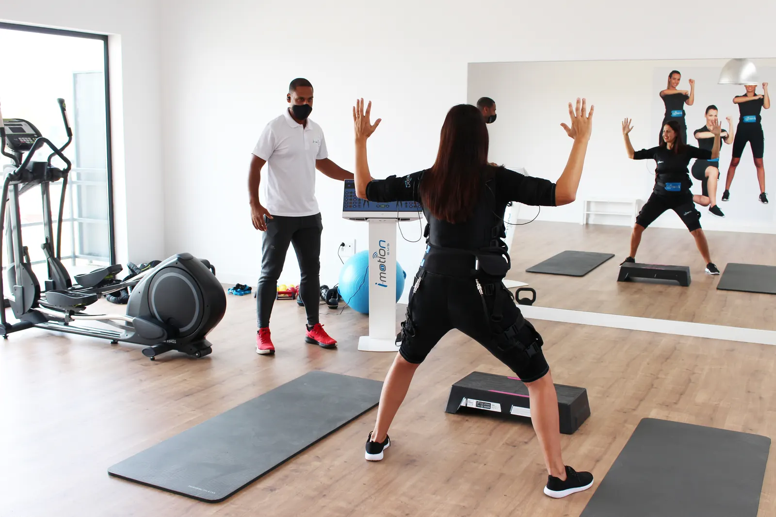 Allenamento EMS i-Motion con personal trainer da Officina Benessere a San Salvo